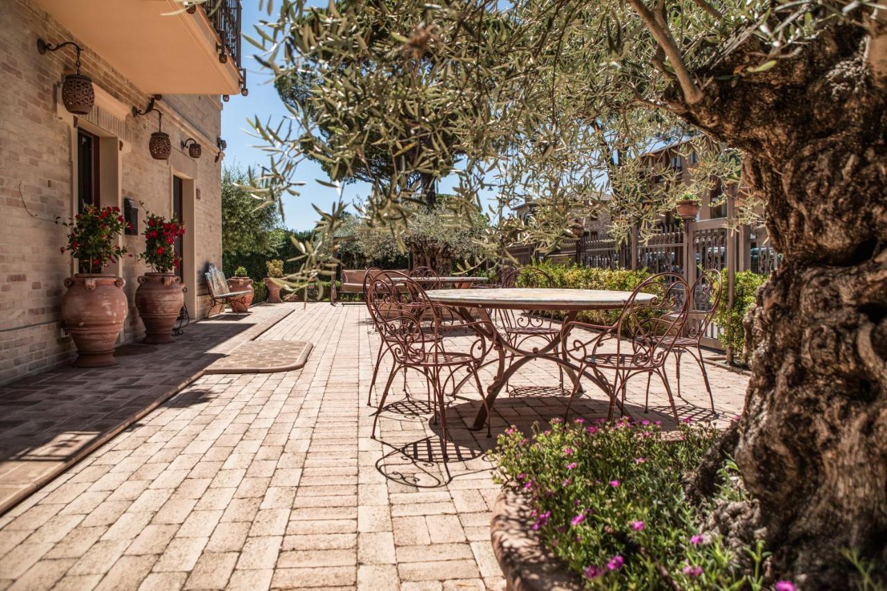 Domus Angeli Hotel Assisi Luaran gambar