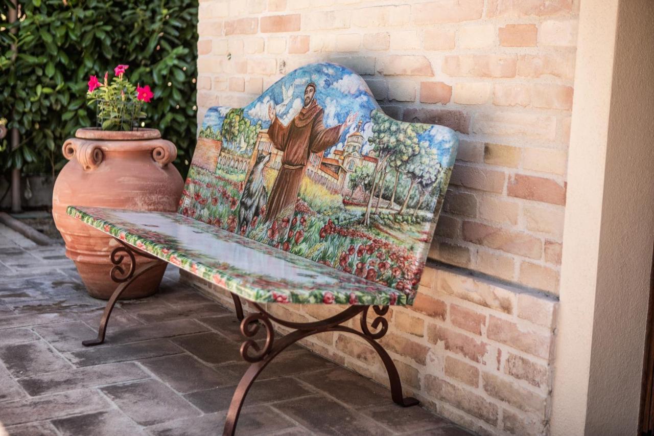Domus Angeli Hotel Assisi Luaran gambar