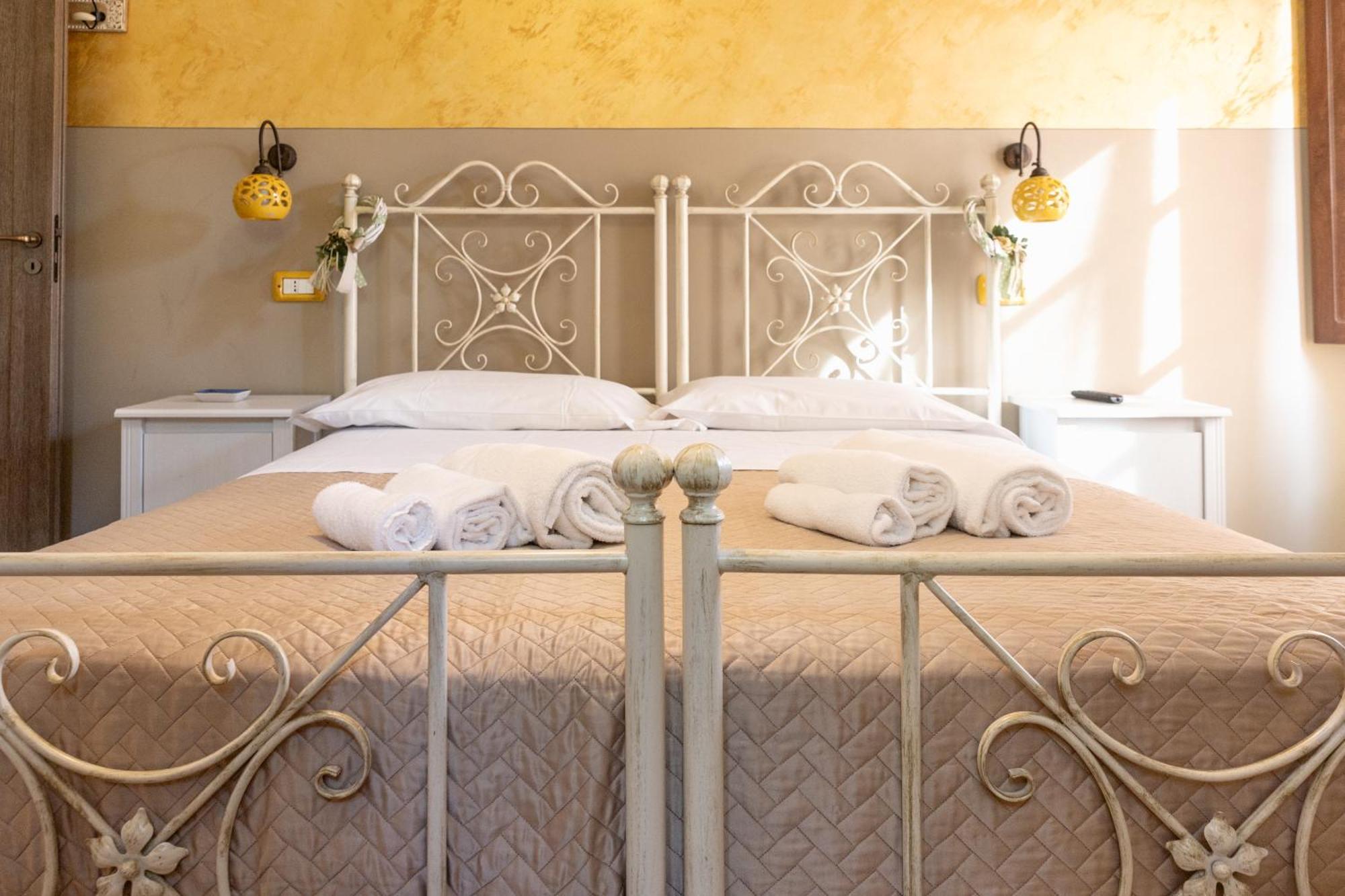 Domus Angeli Hotel Assisi Luaran gambar