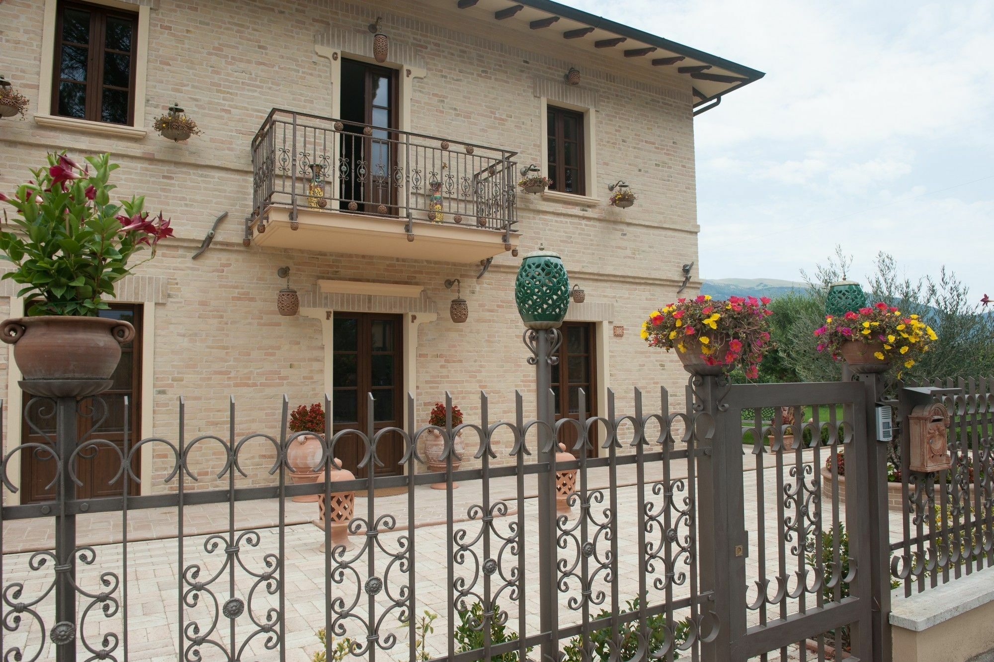 Domus Angeli Hotel Assisi Luaran gambar